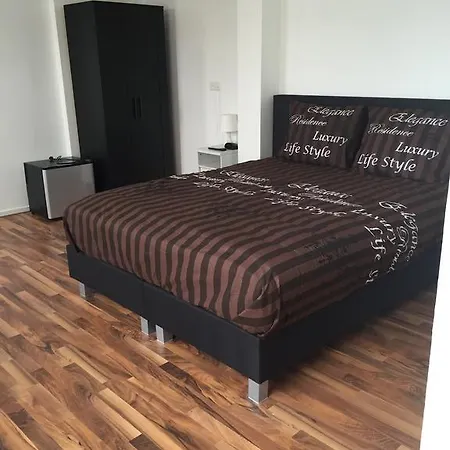 Bluemoon040 Bed & Breakfast Eindhoven